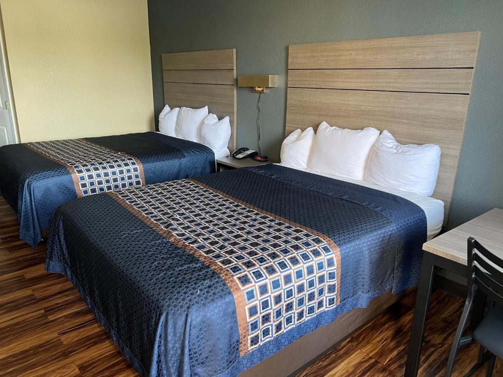 Double Room with Two Double Beds - Non-Smoking interior